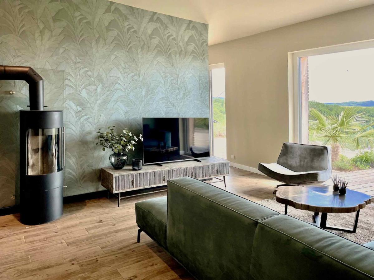 Luxapart Eifel Mit Privater Sauna Harscheid Exterior photo