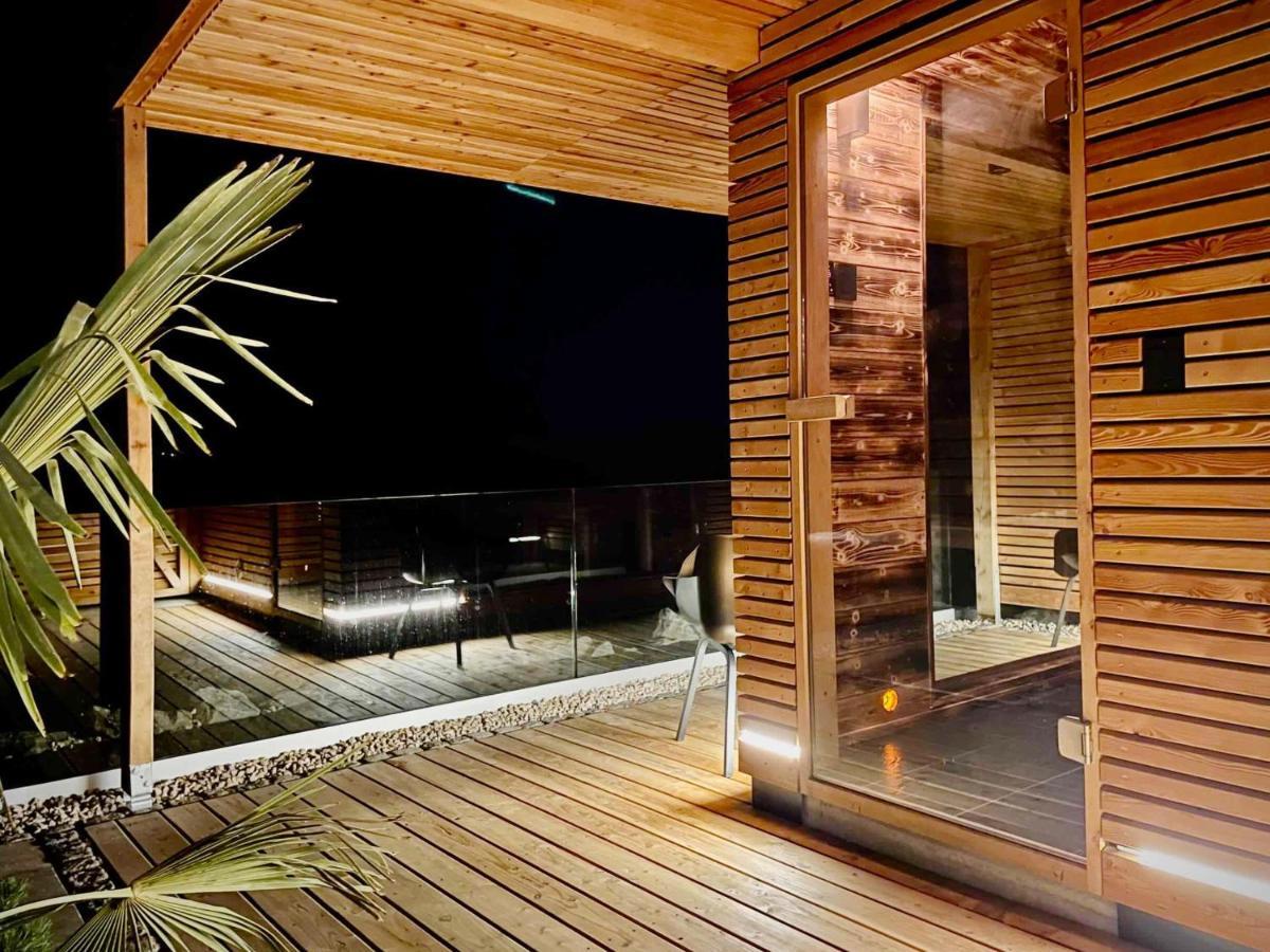 Luxapart Eifel Mit Privater Sauna Harscheid Exterior photo